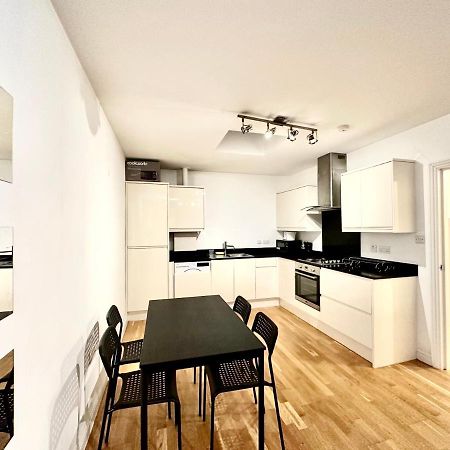 137 Guest House Camden Town 런던 외부 사진