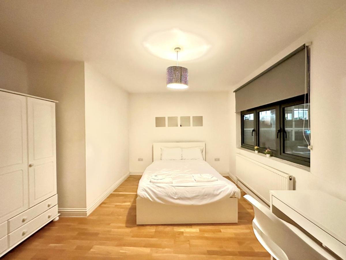 137 Guest House Camden Town 런던 외부 사진
